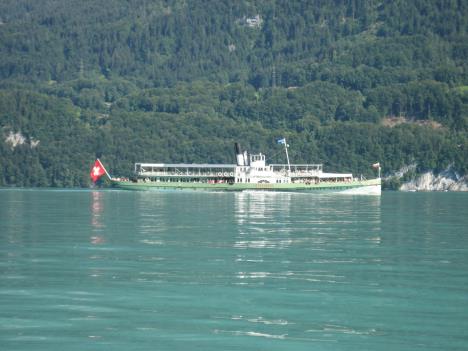 Brienzersee 018.jpg   25kb   26.03.2021 22:38:12